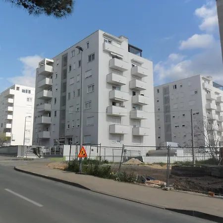 Apartman Pavo *